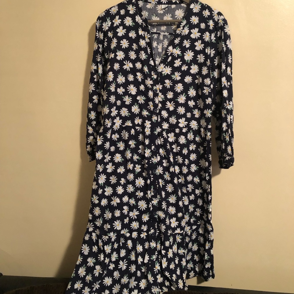 Old navy floral button down mid sleeve dress
